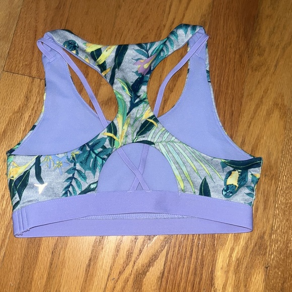 Selling kids sports bra from old navy! - Picture 3 of 3